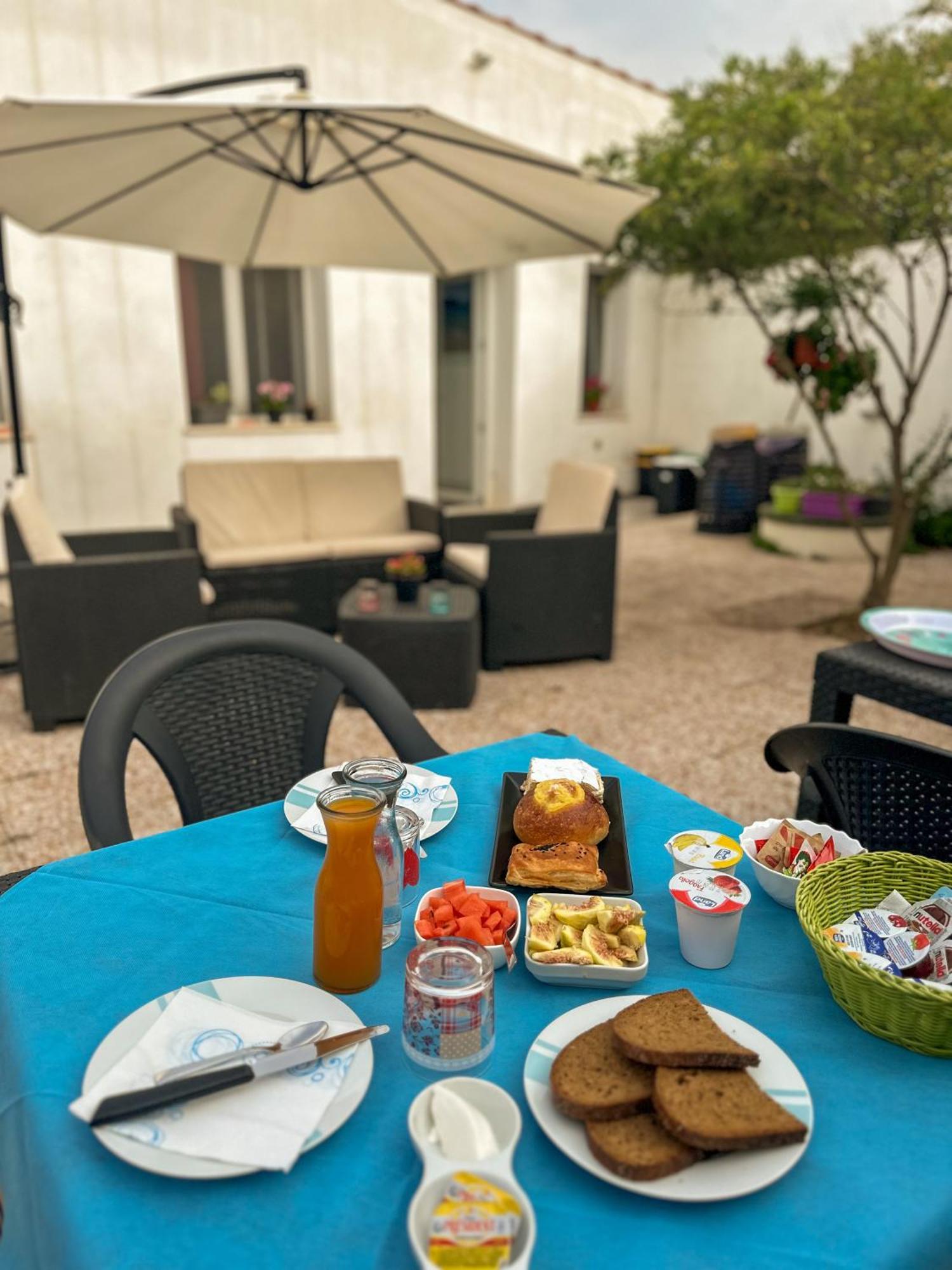 B. Sinis Bed & Breakfast กาบราส ภายนอก รูปภาพ