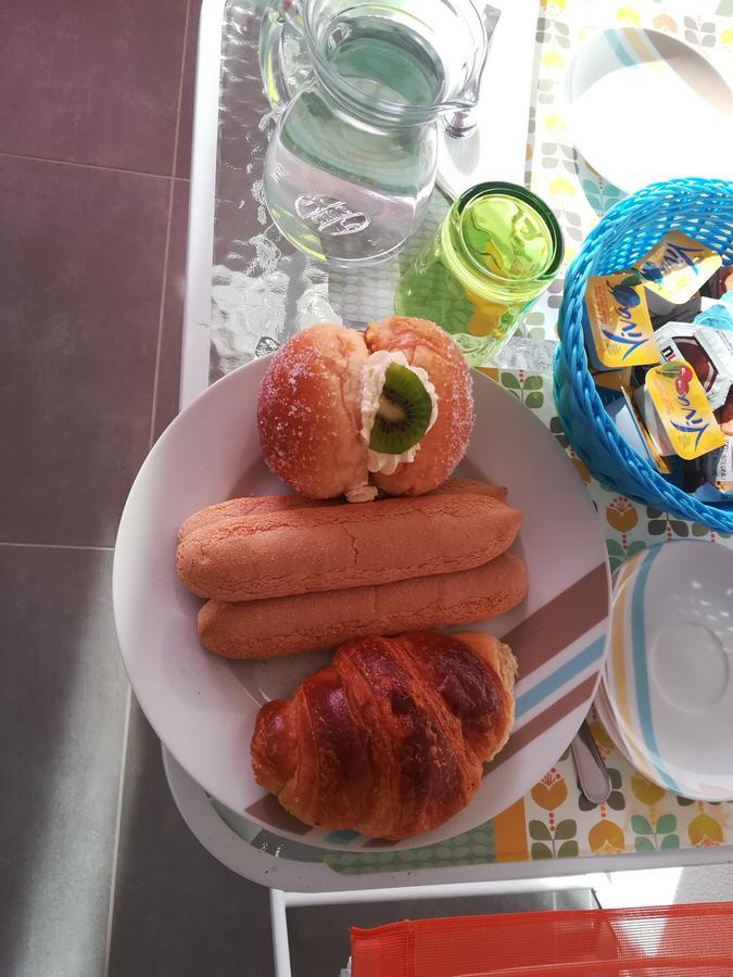 B. Sinis Bed & Breakfast กาบราส ภายนอก รูปภาพ