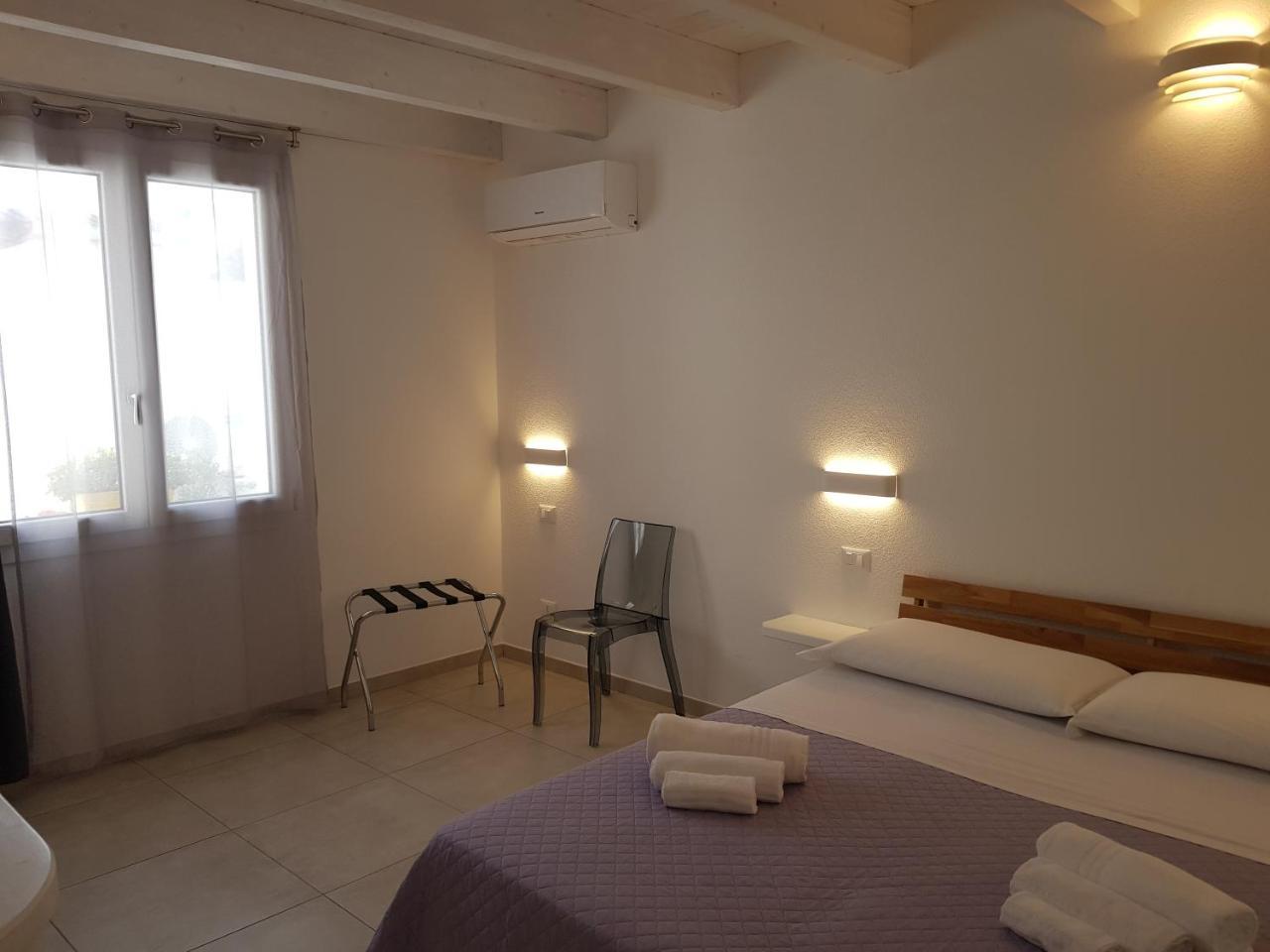 B. Sinis Bed & Breakfast กาบราส ภายนอก รูปภาพ
