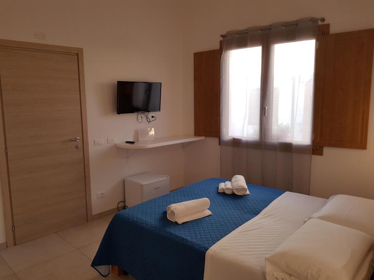 B. Sinis Bed & Breakfast กาบราส ภายนอก รูปภาพ